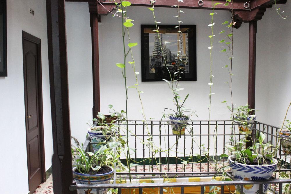 Hostal Lis Sevilla Exterior foto